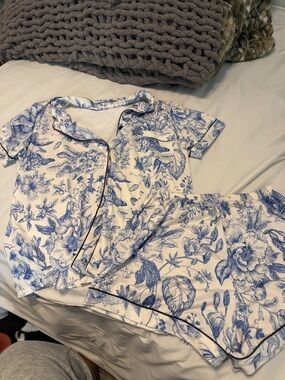 Kids Blue Floral Short Pajama Set - Lightweight Two-Piece